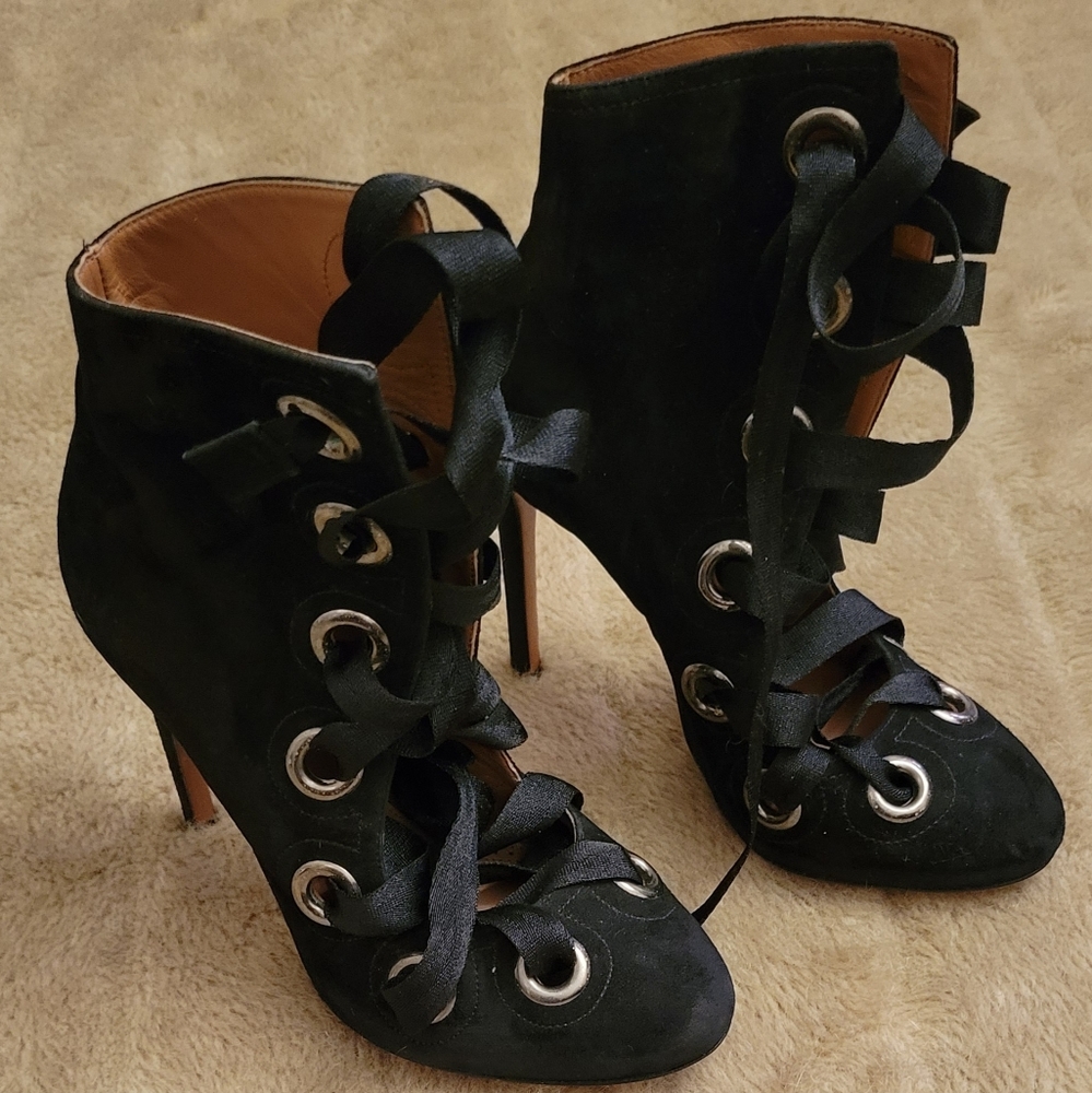 NEW tags Alaia lace-up stiletto heavy grommet boots
